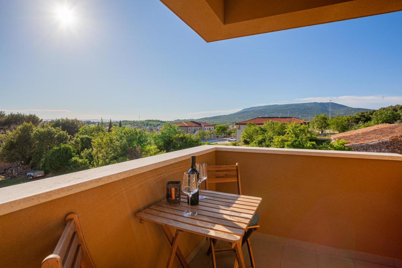 Apartment Leni Црес Екстер'єр фото