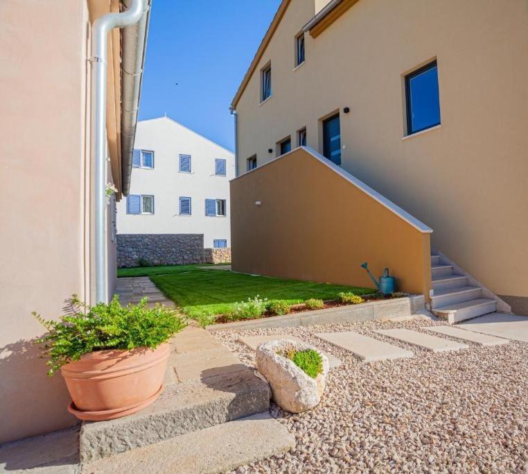 Apartment Leni Црес Екстер'єр фото